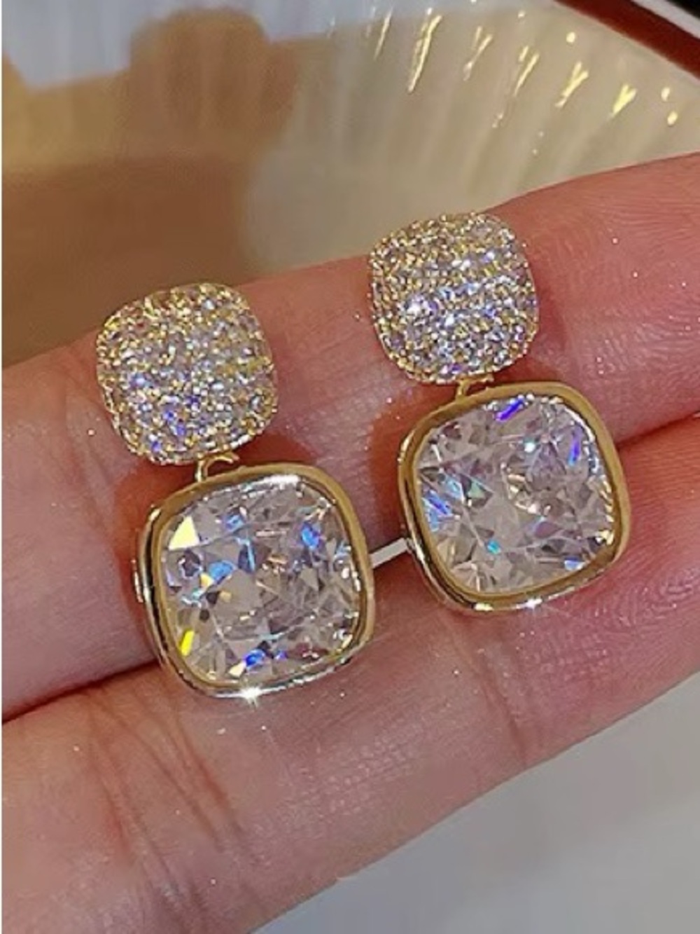 *** High-Quality Luxury Minimalist Square Crystal Drop Earrings
